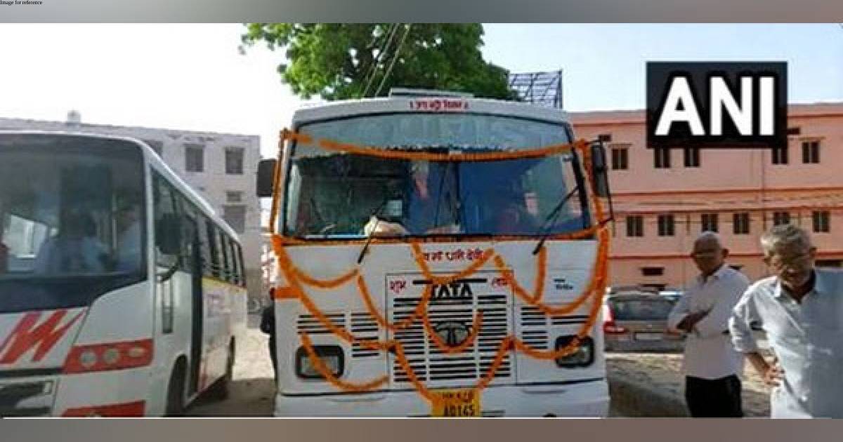 Char Dham Yatra: First batch of pilgrims leave from Haridwar